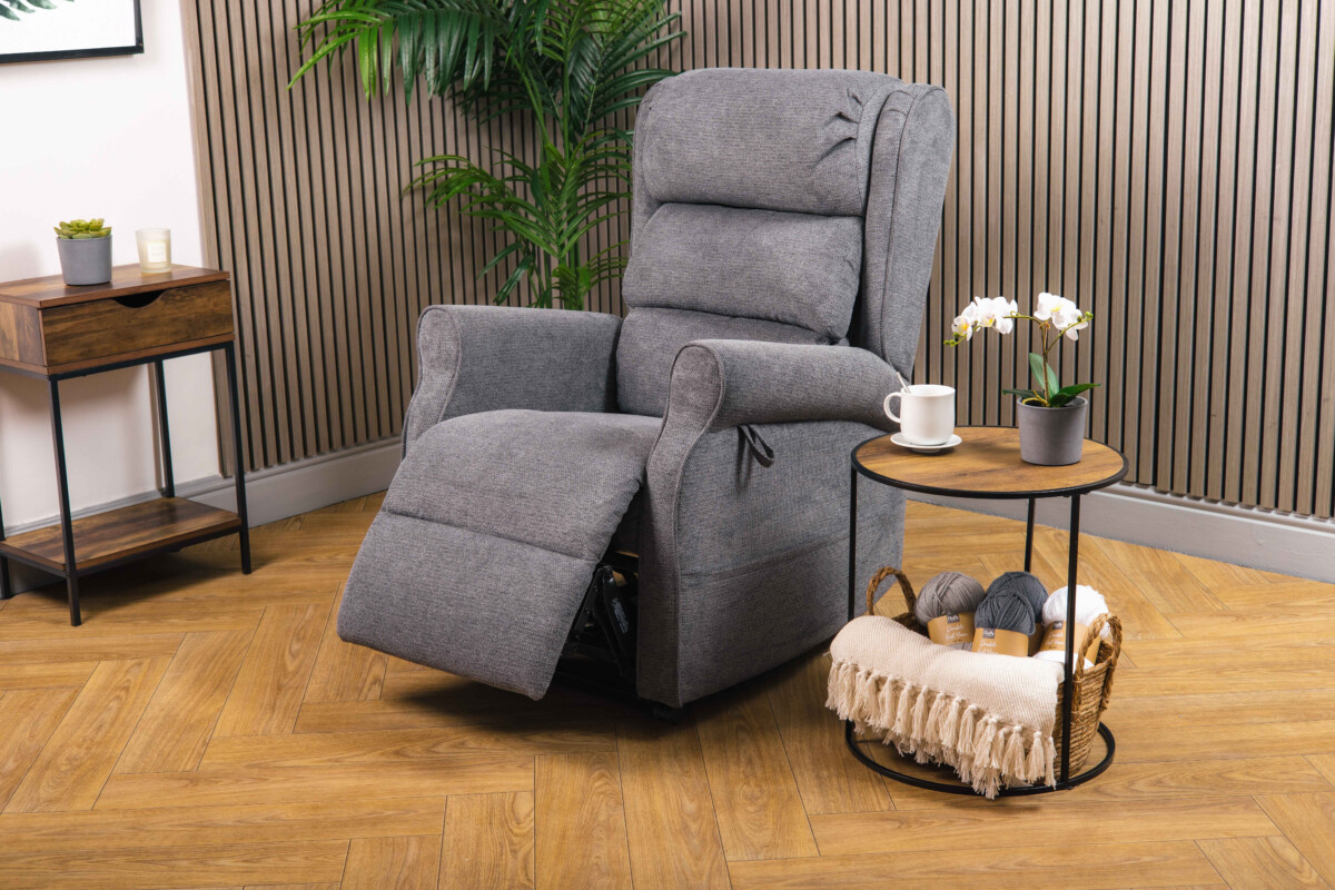 Easy Motion Sonnet Rise & Recline Chair - Image 3