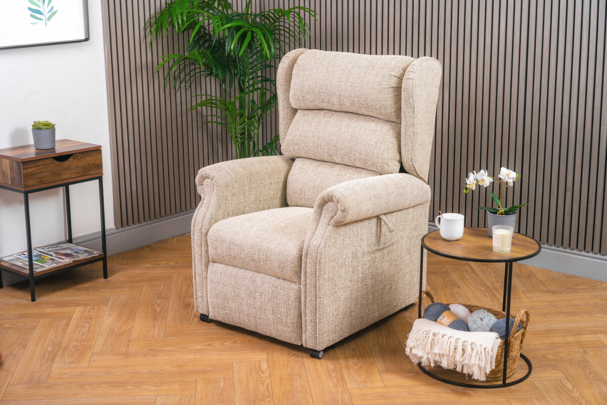 Stourhead Riser Recliner Chair
